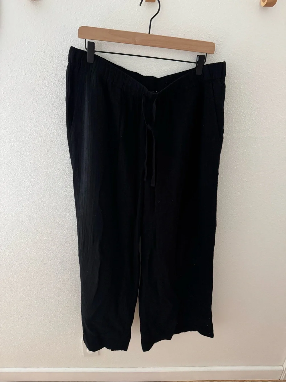 Eileen fisher gauze black Pants